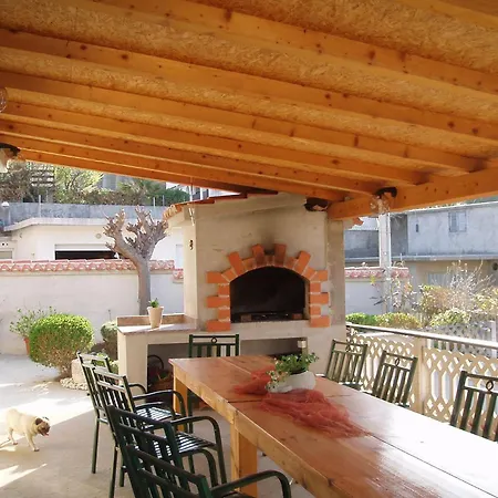 Apartments&rooms Mila - yard Daire *