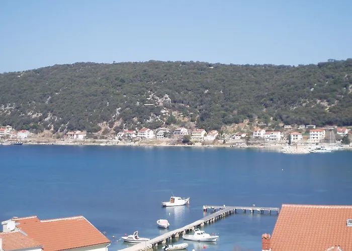 Daire Apartments&rooms Mila - yard Supetarska Draga