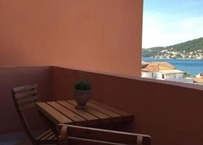 Apartments&rooms Mila - yard *