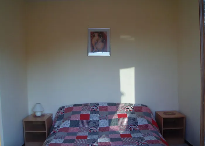 Apartments&rooms Mila - yard Daire *