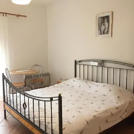 And Mila - Yard Guest house Supetarska Draga