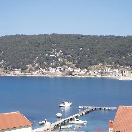 Apartamento Apartment And Rooms Mila Supetarska Draga