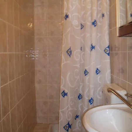 Guest house And Mila - Yard Supetarska Draga